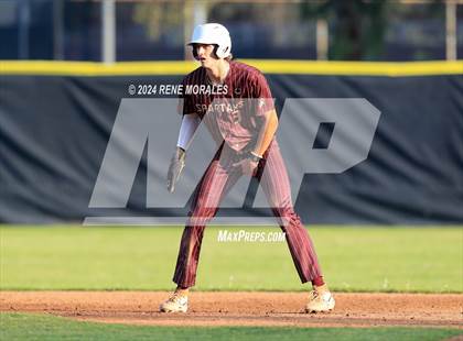 Thumbnail 3 in Maryknoll vs La Salle photogallery.