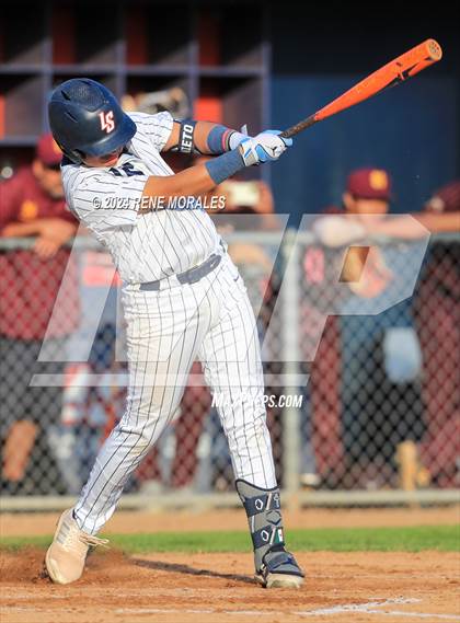 Thumbnail 3 in Maryknoll vs La Salle photogallery.