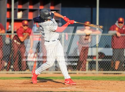 Thumbnail 2 in Maryknoll vs La Salle photogallery.