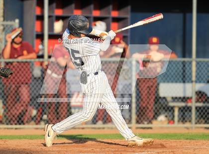 Thumbnail 3 in Maryknoll vs La Salle photogallery.