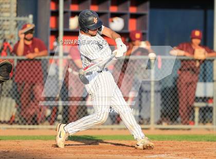 Thumbnail 1 in Maryknoll vs La Salle photogallery.