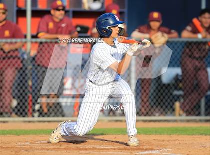 Thumbnail 1 in Maryknoll vs La Salle photogallery.