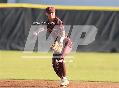 Thumbnail 2 in Maryknoll vs La Salle photogallery.