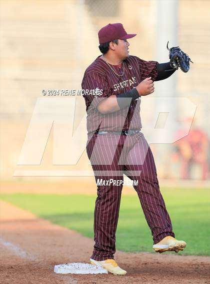 Thumbnail 3 in Maryknoll vs La Salle photogallery.
