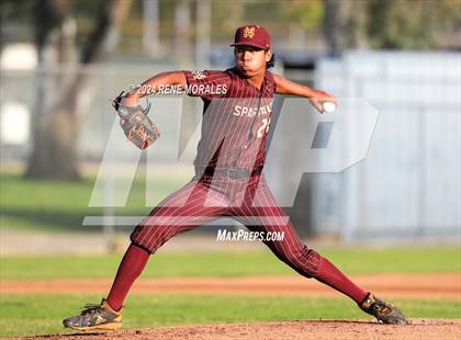 Thumbnail 1 in Maryknoll vs La Salle photogallery.