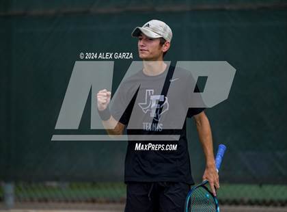 Thumbnail 2 in UIL 1A, 2A & 3A Tennis State Semifinals photogallery.