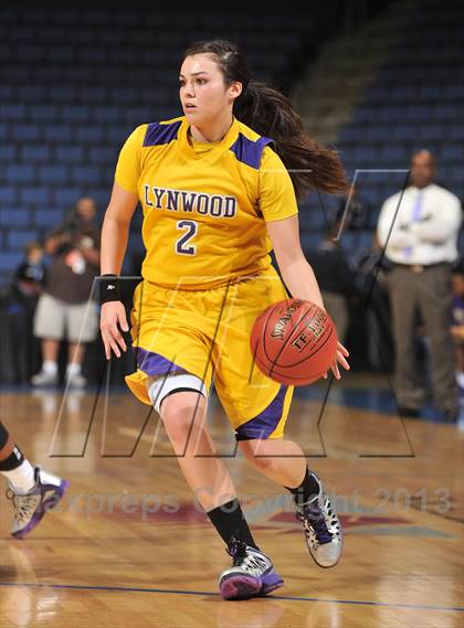 Thumbnail 2 in Ridgeview vs. Lynwood (CIF SoCal Regional D1 Final) photogallery.