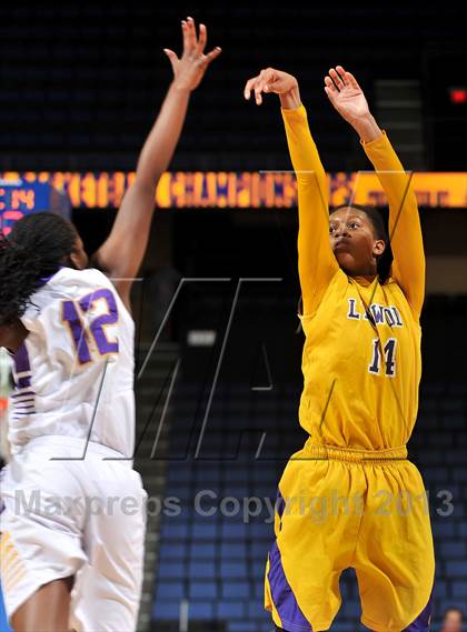 Thumbnail 2 in Ridgeview vs. Lynwood (CIF SoCal Regional D1 Final) photogallery.