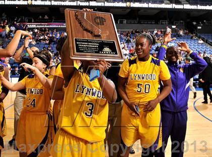 Thumbnail 1 in Ridgeview vs. Lynwood (CIF SoCal Regional D1 Final) photogallery.
