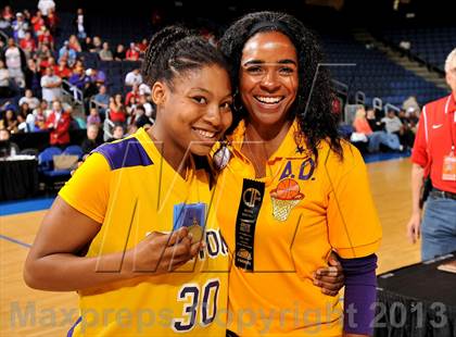 Thumbnail 2 in Ridgeview vs. Lynwood (CIF SoCal Regional D1 Final) photogallery.
