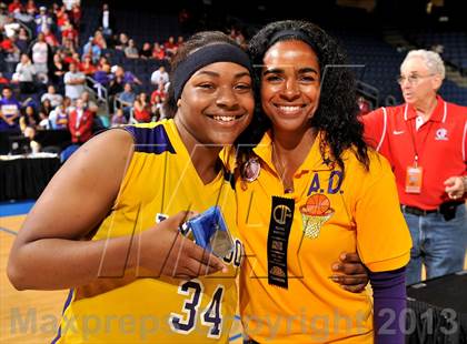 Thumbnail 1 in Ridgeview vs. Lynwood (CIF SoCal Regional D1 Final) photogallery.