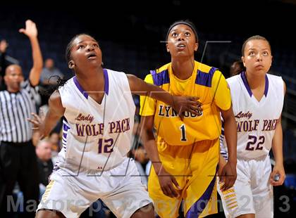 Thumbnail 3 in Ridgeview vs. Lynwood (CIF SoCal Regional D1 Final) photogallery.