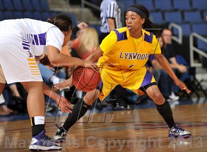 Thumbnail 3 in Ridgeview vs. Lynwood (CIF SoCal Regional D1 Final) photogallery.