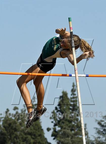 Thumbnail 3 in Arcadia Invitational (Womens Field Events) photogallery.