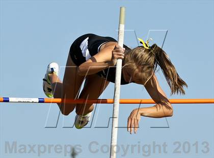 Thumbnail 2 in Arcadia Invitational (Womens Field Events) photogallery.