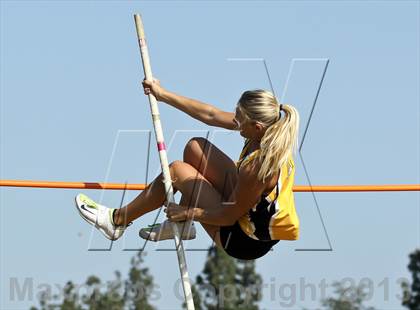 Thumbnail 2 in Arcadia Invitational (Womens Field Events) photogallery.