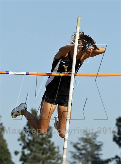 Thumbnail 1 in Arcadia Invitational (Womens Field Events) photogallery.