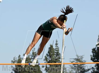 Thumbnail 2 in Arcadia Invitational (Womens Field Events) photogallery.