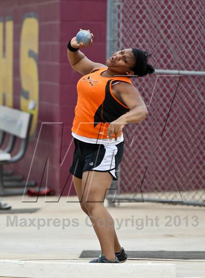Thumbnail 3 in Arcadia Invitational (Womens Field Events) photogallery.