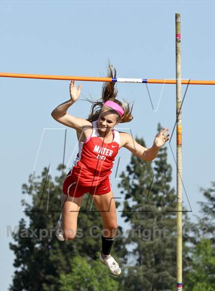Thumbnail 1 in Arcadia Invitational (Womens Field Events) photogallery.