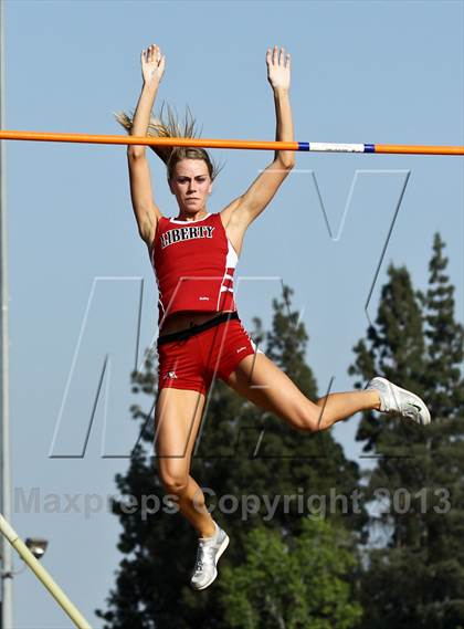 Thumbnail 3 in Arcadia Invitational (Womens Field Events) photogallery.