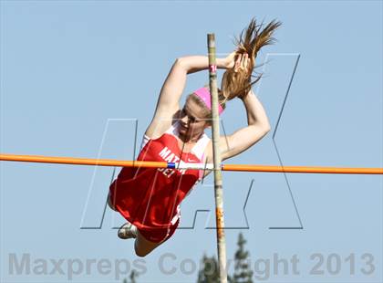 Thumbnail 2 in Arcadia Invitational (Womens Field Events) photogallery.