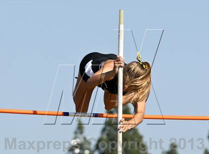 Thumbnail 1 in Arcadia Invitational (Womens Field Events) photogallery.