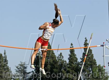 Thumbnail 2 in Arcadia Invitational (Womens Field Events) photogallery.