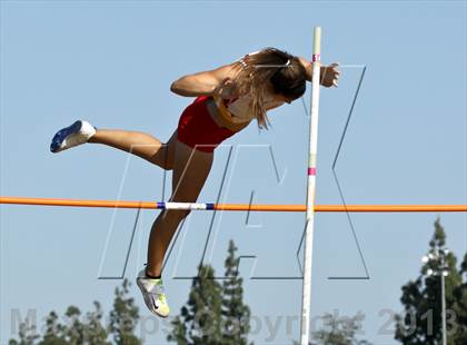 Thumbnail 2 in Arcadia Invitational (Womens Field Events) photogallery.