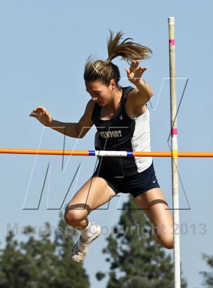 Thumbnail 2 in Arcadia Invitational (Womens Field Events) photogallery.