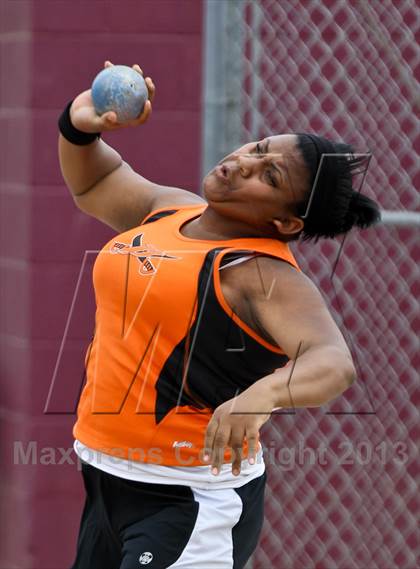 Thumbnail 2 in Arcadia Invitational (Womens Field Events) photogallery.