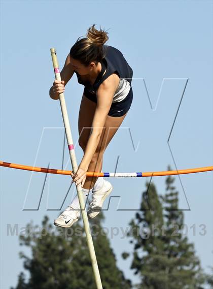 Thumbnail 1 in Arcadia Invitational (Womens Field Events) photogallery.