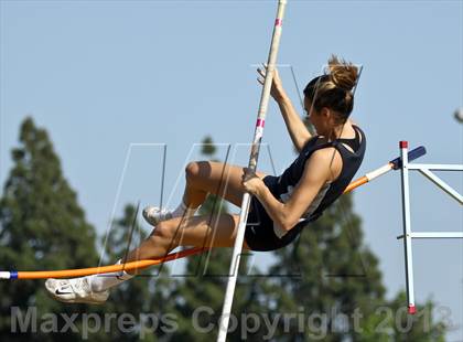 Thumbnail 2 in Arcadia Invitational (Womens Field Events) photogallery.