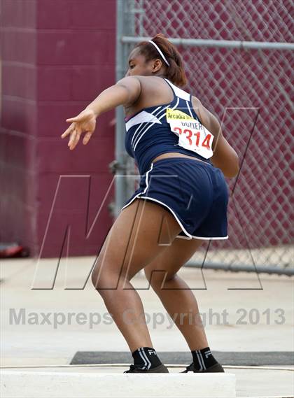 Thumbnail 2 in Arcadia Invitational (Womens Field Events) photogallery.