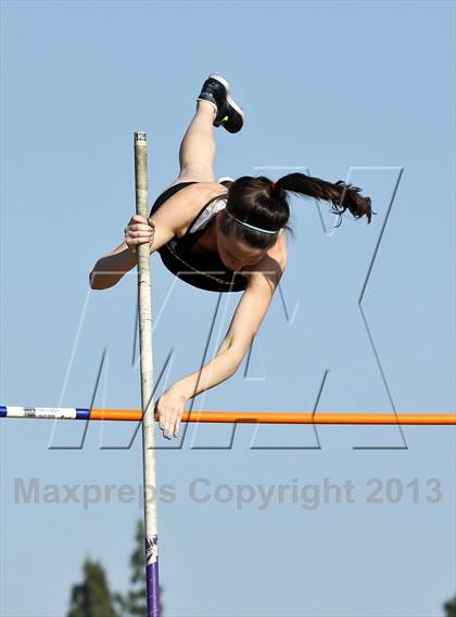 Thumbnail 3 in Arcadia Invitational (Womens Field Events) photogallery.