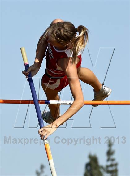 Thumbnail 1 in Arcadia Invitational (Womens Field Events) photogallery.