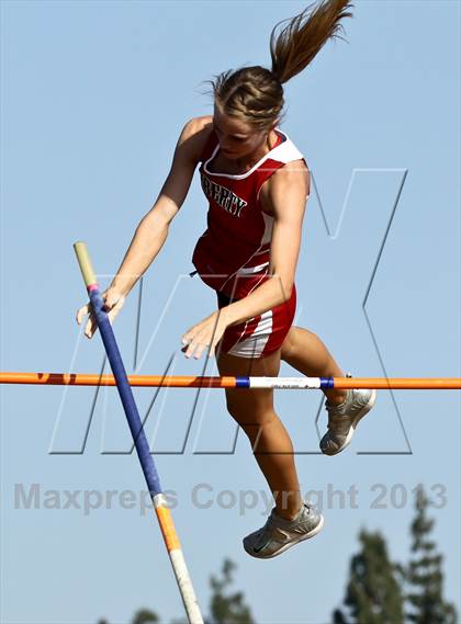 Thumbnail 2 in Arcadia Invitational (Womens Field Events) photogallery.