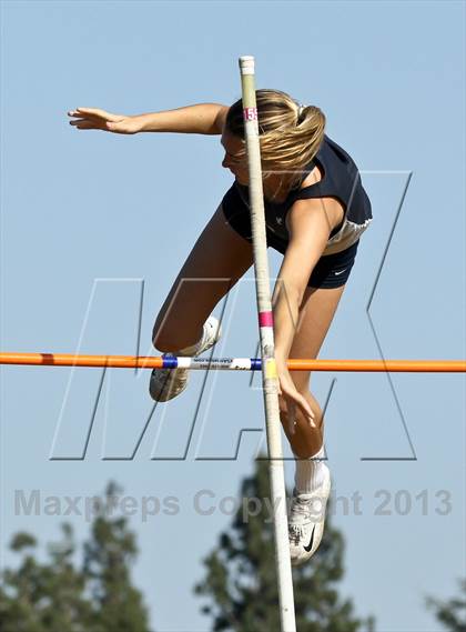 Thumbnail 3 in Arcadia Invitational (Womens Field Events) photogallery.