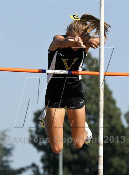Thumbnail 3 in Arcadia Invitational (Womens Field Events) photogallery.