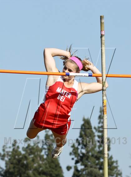 Thumbnail 3 in Arcadia Invitational (Womens Field Events) photogallery.