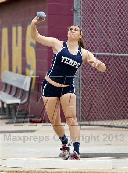 Thumbnail 2 in Arcadia Invitational (Womens Field Events) photogallery.