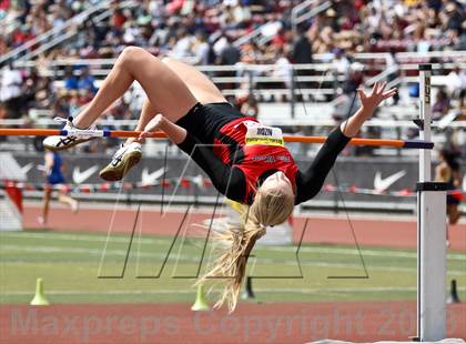 Thumbnail 3 in Arcadia Invitational (Womens Field Events) photogallery.