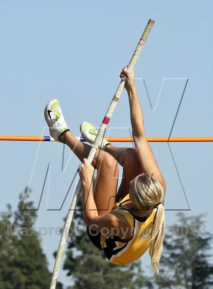 Thumbnail 3 in Arcadia Invitational (Womens Field Events) photogallery.
