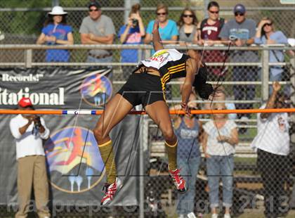Thumbnail 3 in Arcadia Invitational (Womens Field Events) photogallery.