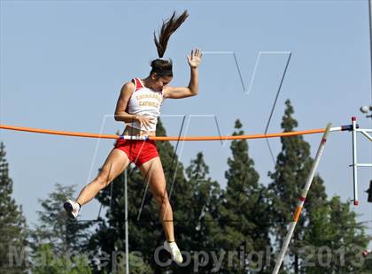 Thumbnail 3 in Arcadia Invitational (Womens Field Events) photogallery.