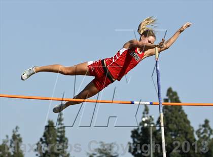 Thumbnail 2 in Arcadia Invitational (Womens Field Events) photogallery.