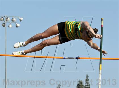 Thumbnail 2 in Arcadia Invitational (Womens Field Events) photogallery.
