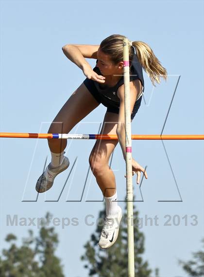 Thumbnail 3 in Arcadia Invitational (Womens Field Events) photogallery.