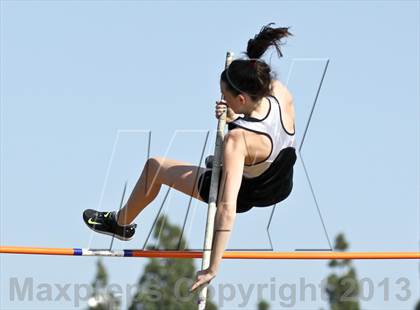 Thumbnail 2 in Arcadia Invitational (Womens Field Events) photogallery.