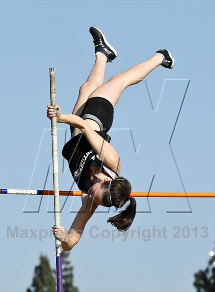 Thumbnail 1 in Arcadia Invitational (Womens Field Events) photogallery.